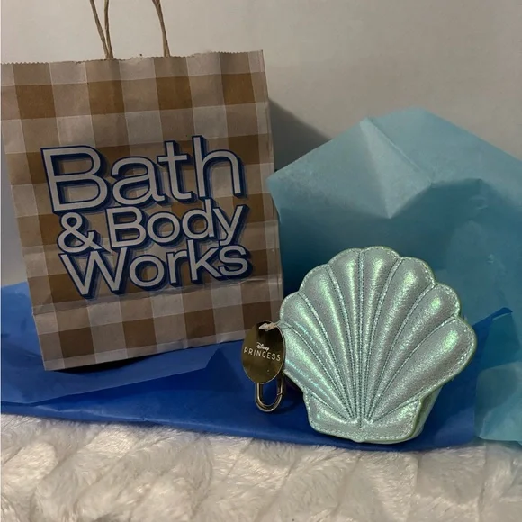 Disney Princess ARIEL Shell Coin Purse by Bath and Body Works - Picture 2 of 6